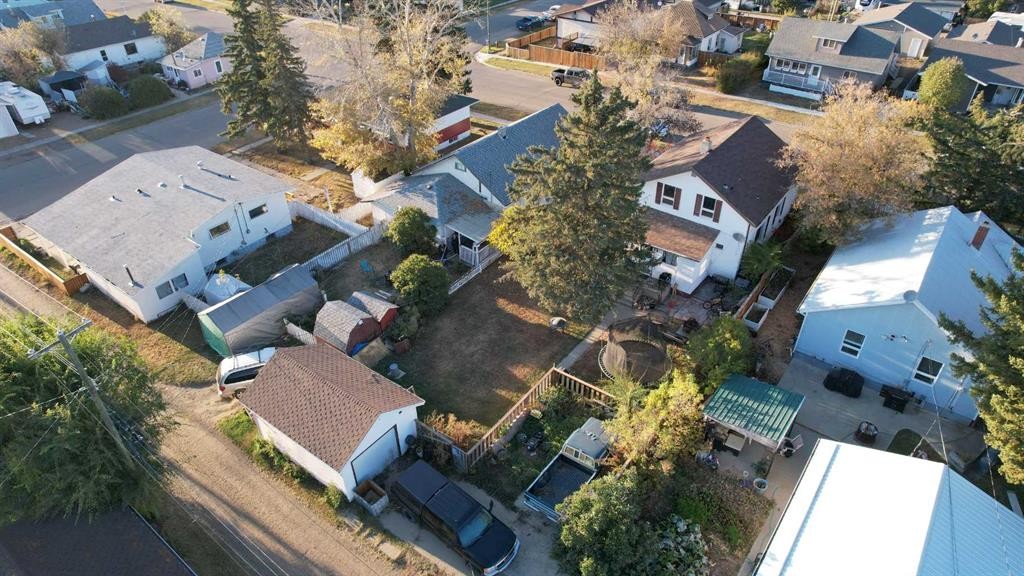 215 5 Avenue West, Hanna, AB - Outdoor With View