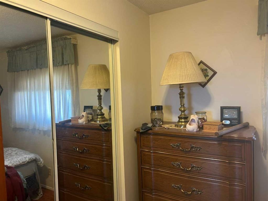 123 Centre Street, Torrington, AB - Indoor Photo Showing Other Room