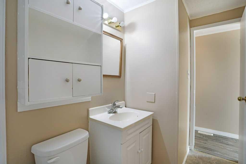 52 Lake Stafford Crescent, Brooks, AB