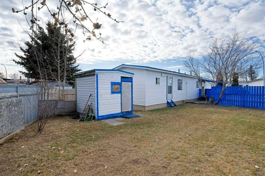 52 Lake Stafford Crescent, Brooks, AB