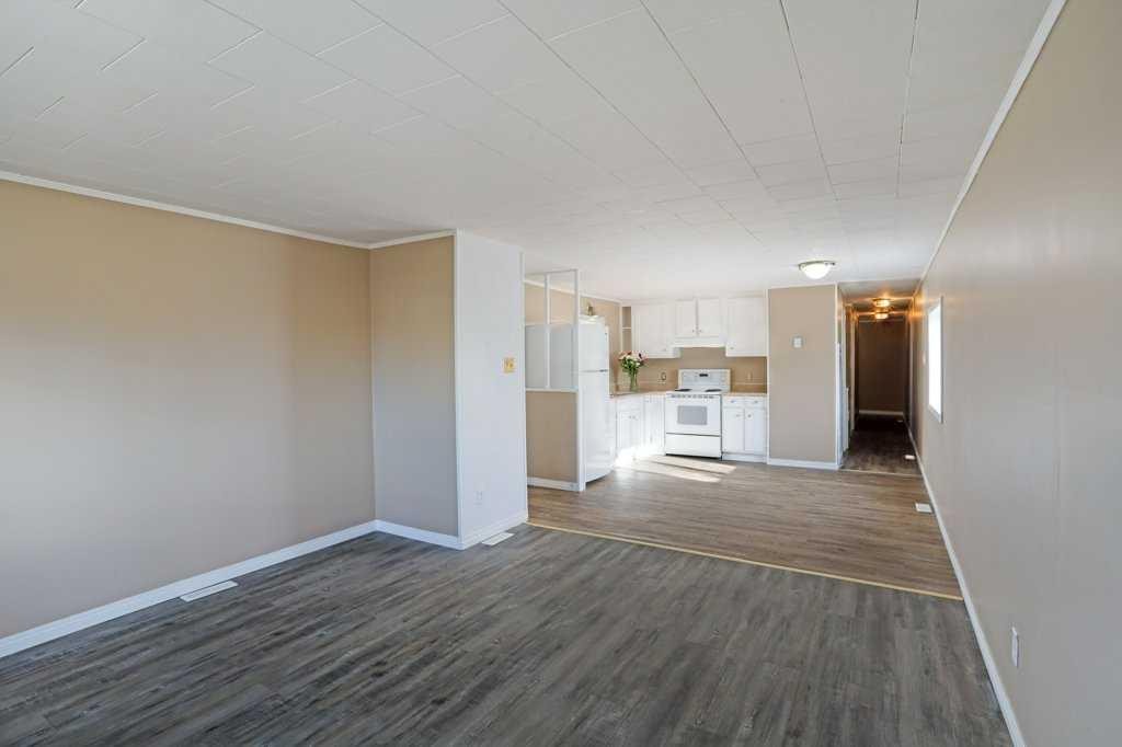 52 Lake Stafford Crescent, Brooks, AB