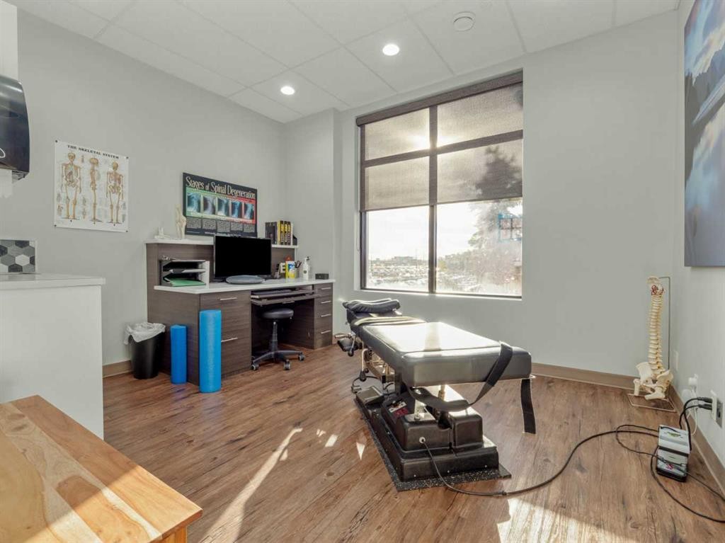 230-3120 32 Street South, Lethbridge, AB