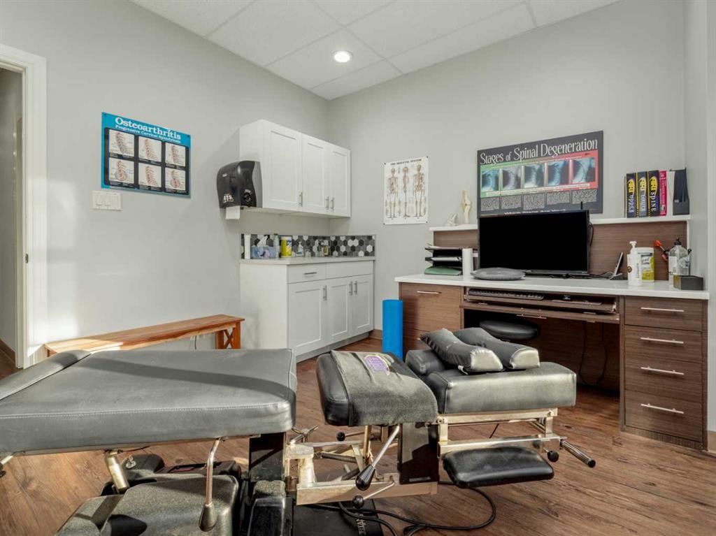 230-3120 32 Street South, Lethbridge, AB