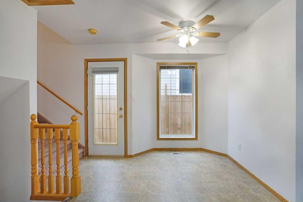 21 Pine Avenue West, Brooks, AB - Indoor Photo Showing Other Room