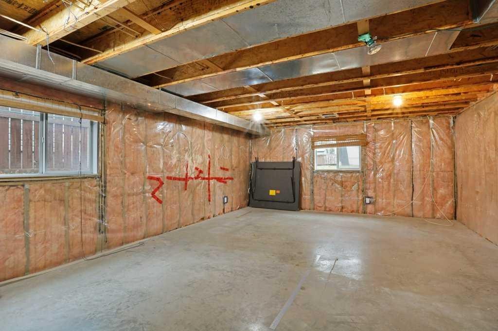 21 Pine Avenue West, Brooks, AB - Indoor Photo Showing Basement