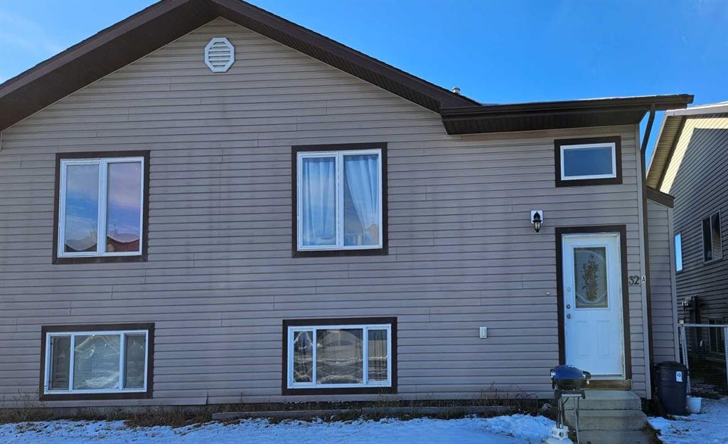 32A Sierra Drive, Olds, AB - Outdoor With Exterior
