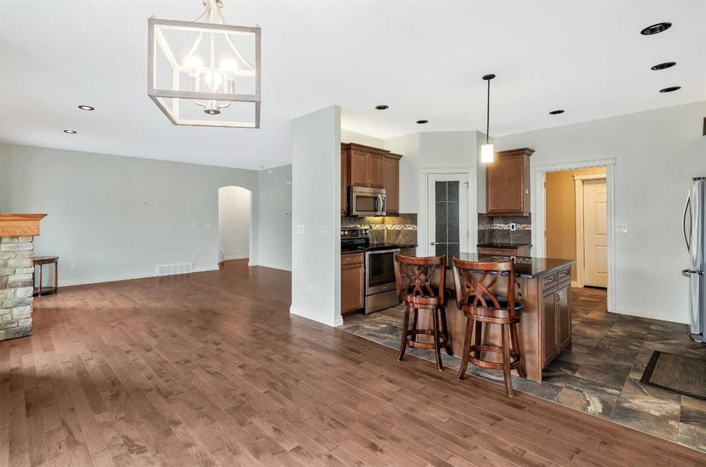 19 Viceroy Crescent, Olds, AB - Indoor