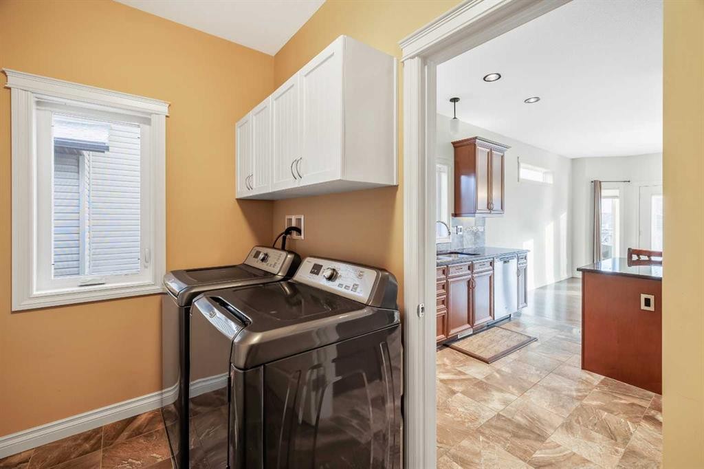 19 Viceroy Crescent, Olds, AB - Indoor Photo Showing Laundry Room