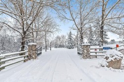 258100 16 Street EAST De Winton, AB Y1S 3M1