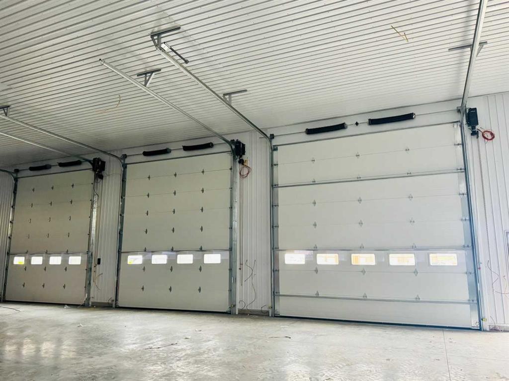 1212 30 Street North, Lethbridge, AB