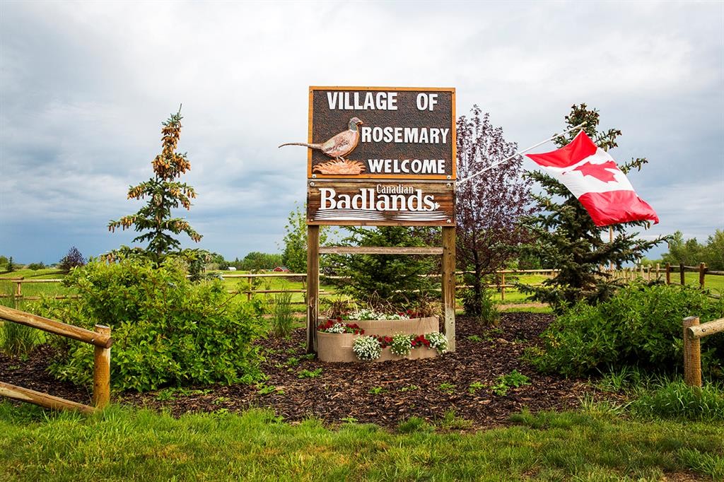 13 Cottonwood Crescent, Rosemary, AB