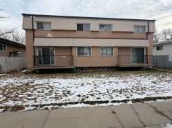 16 Greenbrook Crescent EAST Brooks, AB T1R 0J7