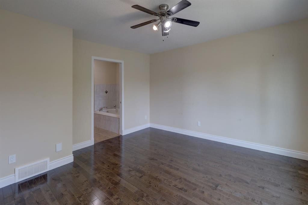 12 Garden Way, Drumheller, AB - Indoor Photo Showing Other Room