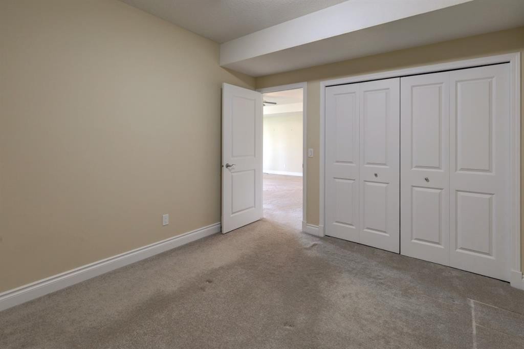 12 Garden Way, Drumheller, AB - Indoor Photo Showing Other Room