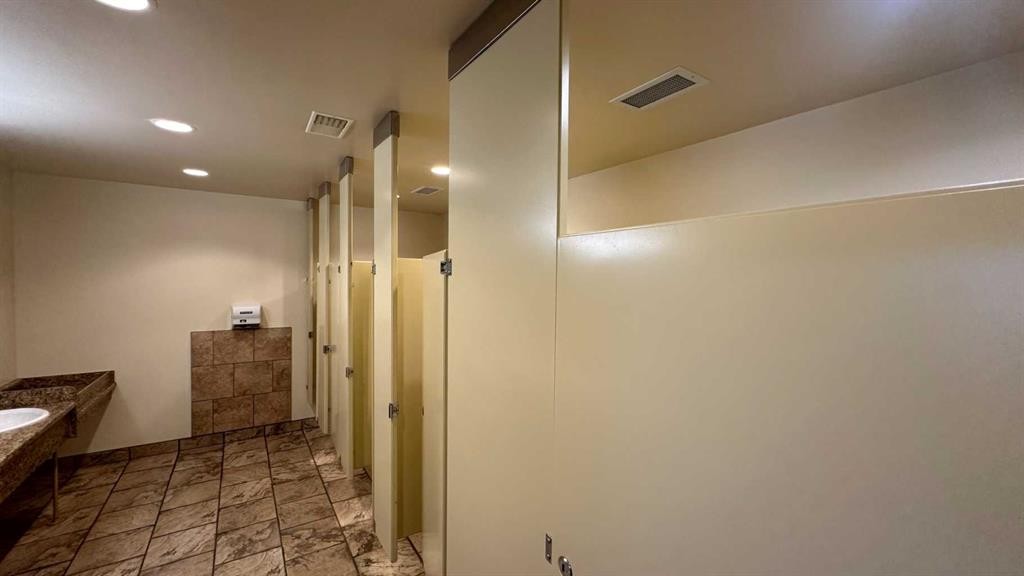 1381 Dinosaur Trail North, Drumheller, AB