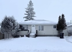 404 2 Avenue EAST Oyen, AB T0J 2J0