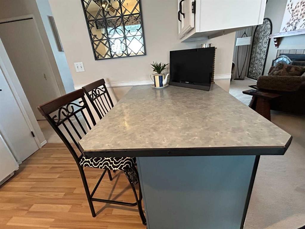 4529 Shannon Drive, Olds, AB - Indoor Photo Showing Dining Room