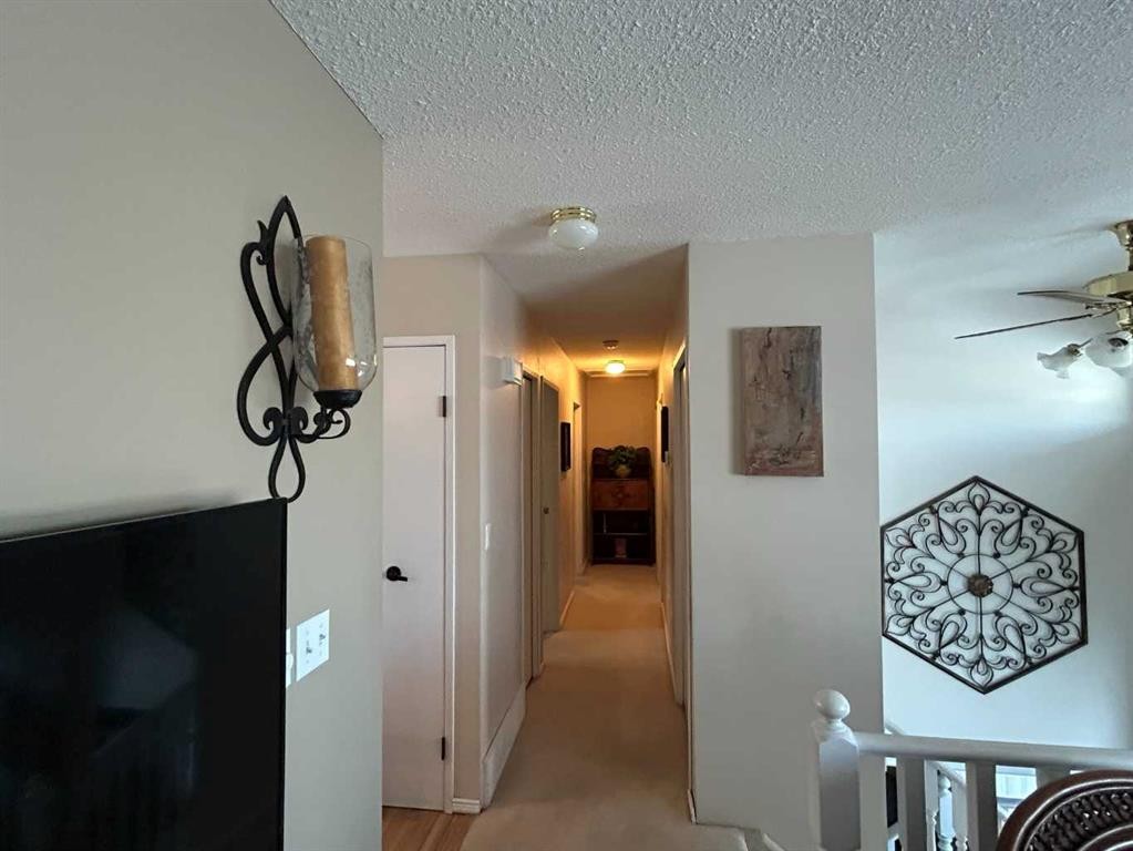 4529 Shannon Drive, Olds, AB - Indoor Photo Showing Other Room