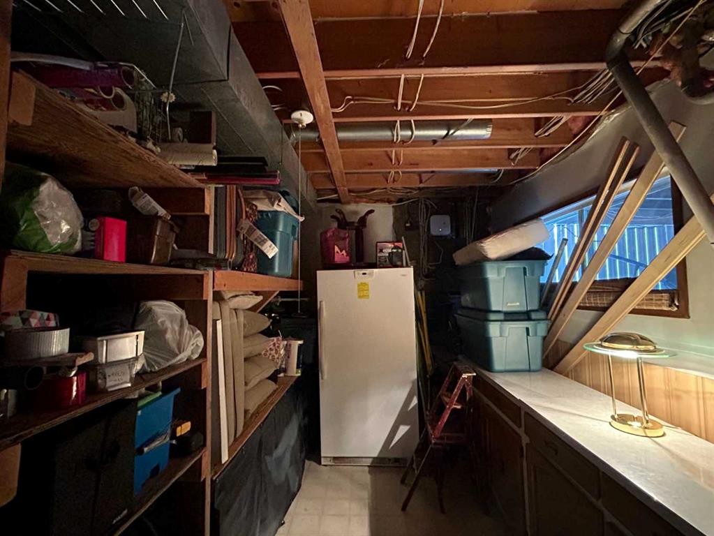 4529 Shannon Drive, Olds, AB - Indoor