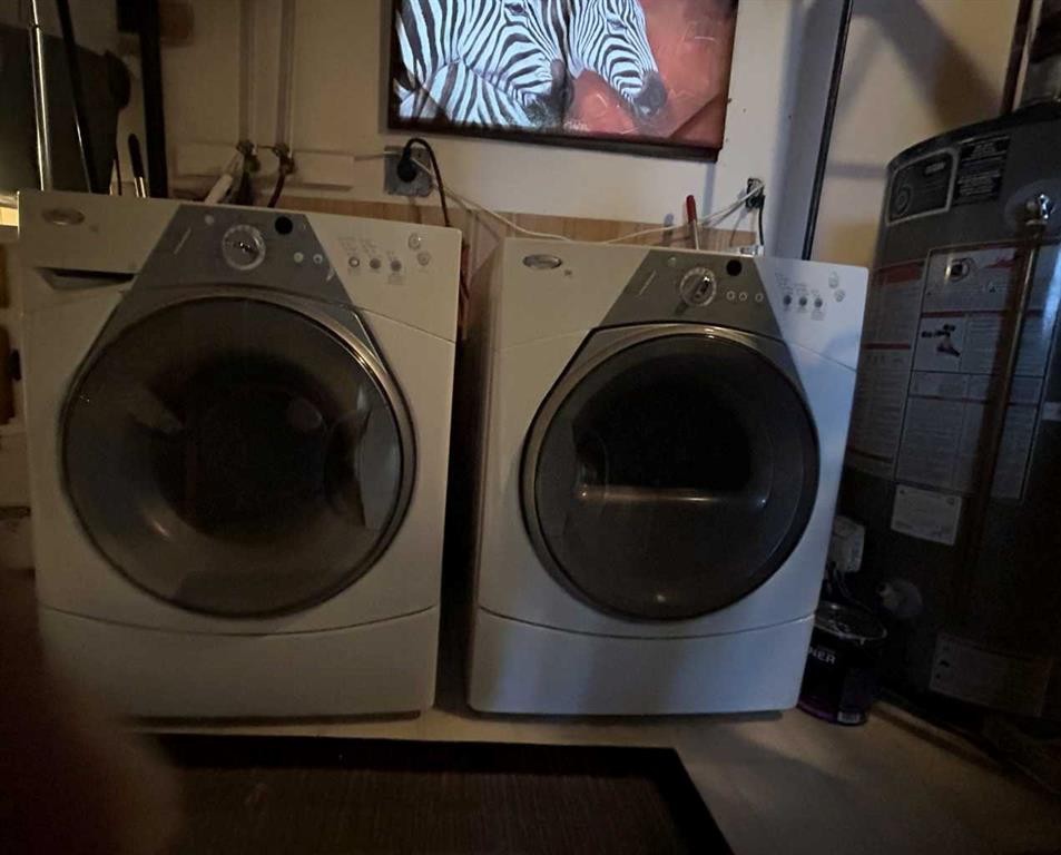 4529 Shannon Drive, Olds, AB - Indoor Photo Showing Laundry Room
