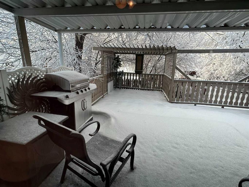 4529 Shannon Drive, Olds, AB - With Exterior