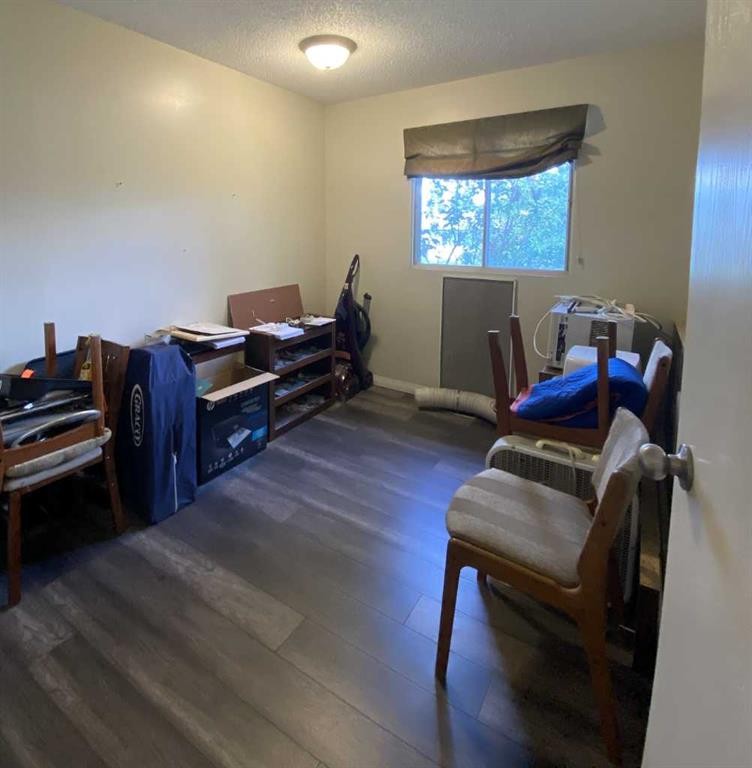 85 Ingram Park Drive, Brooks, AB - Indoor Photo Showing Other Room