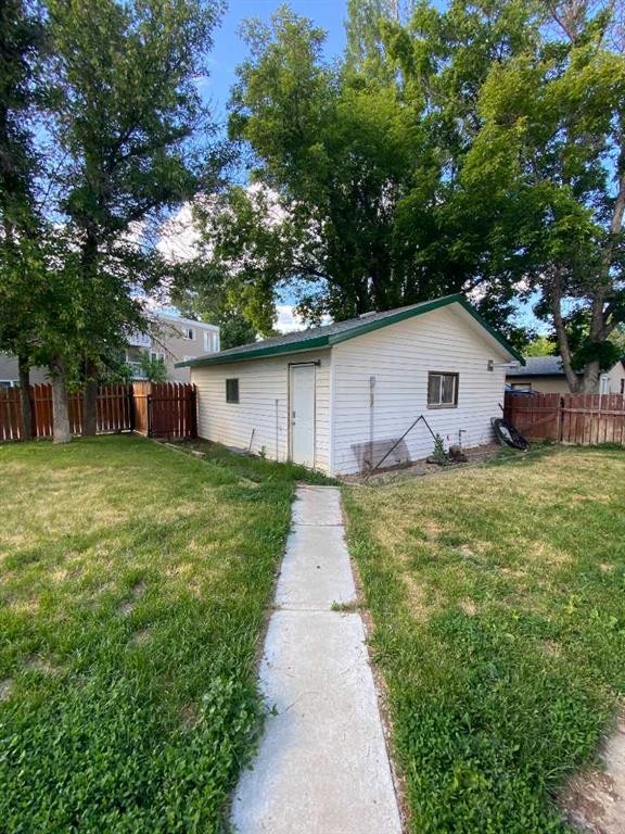 85 Ingram Park Drive, Brooks, AB - Outdoor