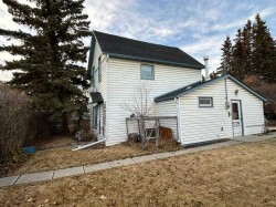5118 51 Street Olds, AB T4H 1H1
