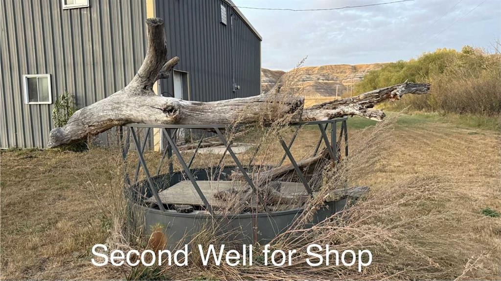 5235 Highway 10, Drumheller, AB