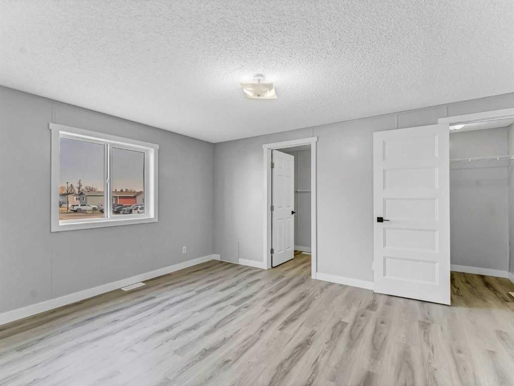 57 Maple Drive West, Brooks, AB