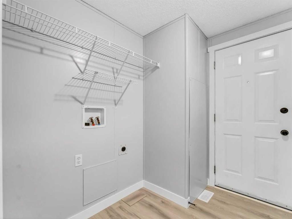 57 Maple Drive West, Brooks, AB