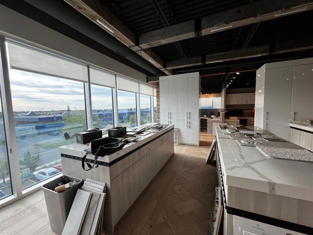 305-3223 5 Avenue Ne, Calgary, AB