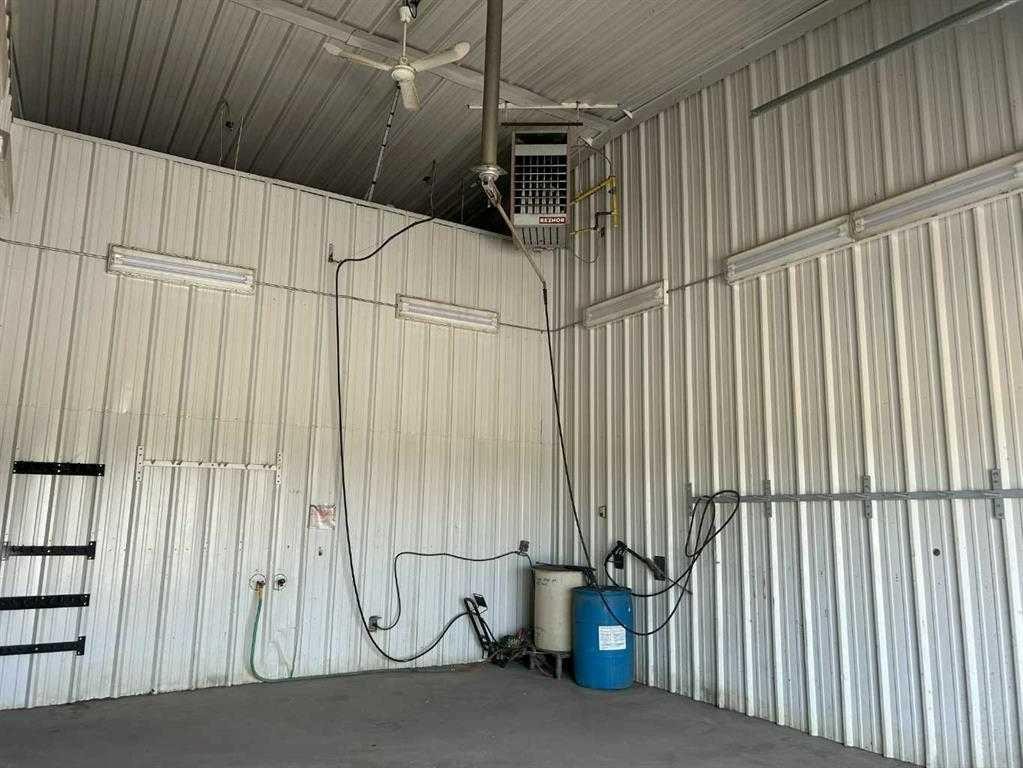 4516 Highway 27, Rural Mountain View County, AB