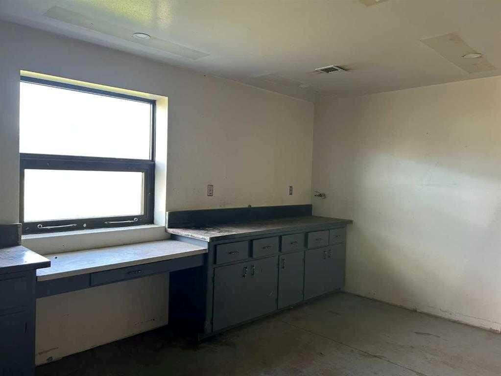 4516 Highway 27, Rural Mountain View County, AB