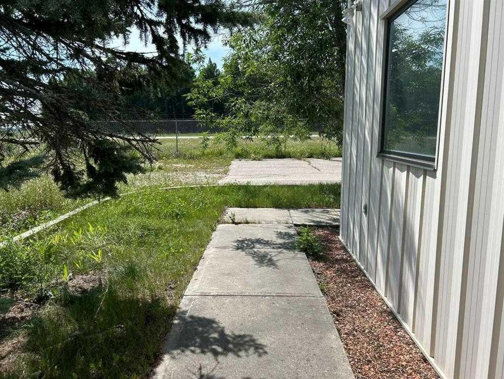 4516 Highway 27, Rural Mountain View County, AB