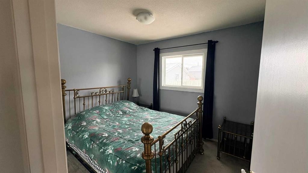 4817 Windsor Avenue, Coronation, AB - Indoor Photo Showing Bedroom