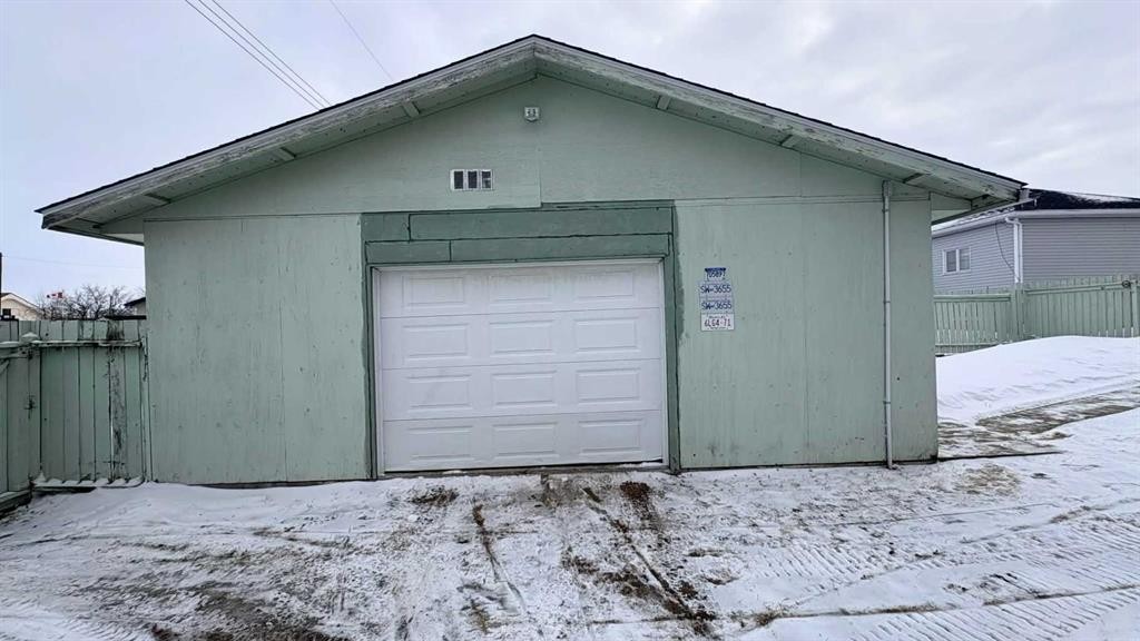 4817 Windsor Avenue, Coronation, AB - Outdoor With Exterior