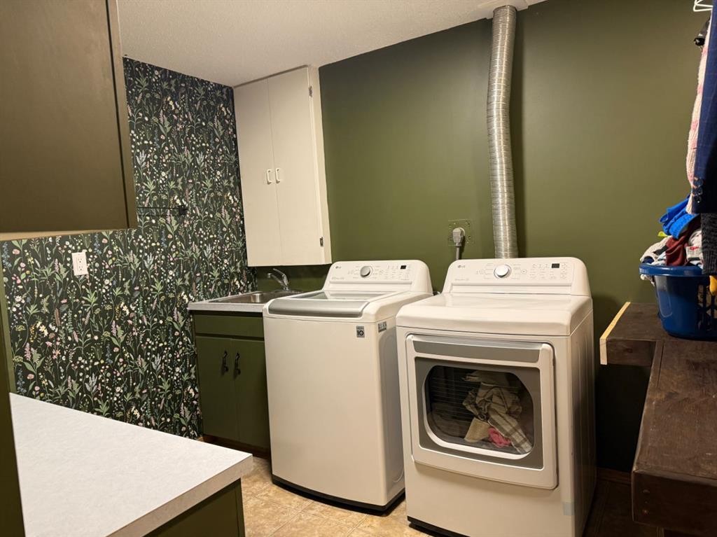 1148 Newcastle Road, Drumheller, AB