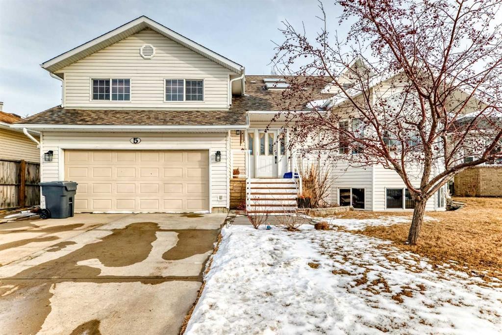 5 Chinook Crescent, Beiseker, AB - Outdoor