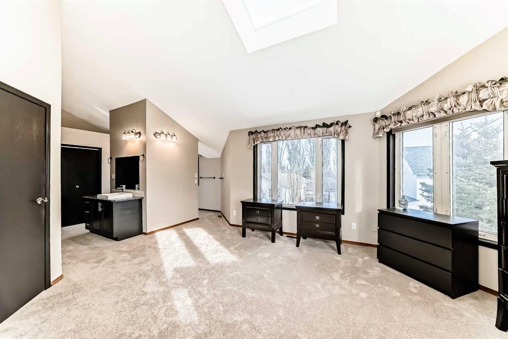 5 Chinook Crescent, Beiseker, AB - Indoor