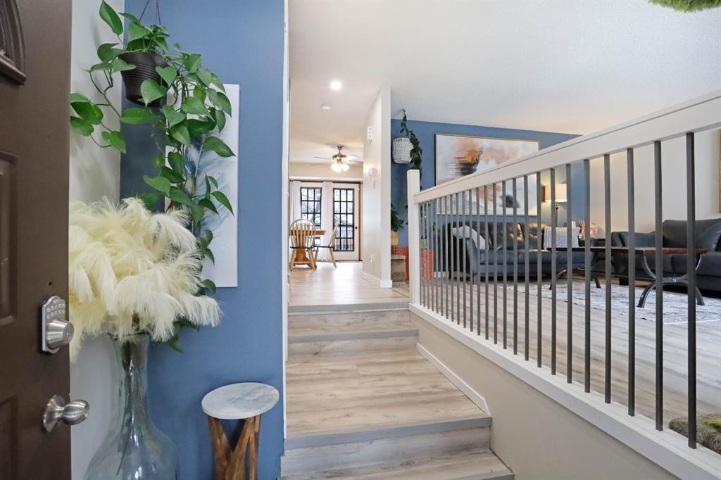 5 Fairview Crescent East, Brooks, AB -