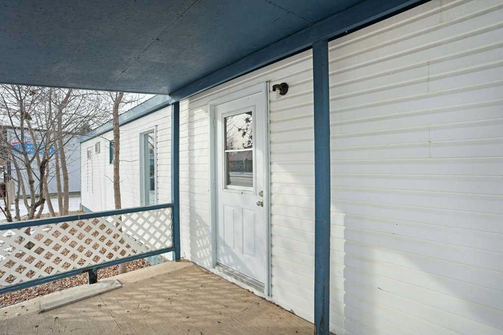 102 Centre Street, Duchess, AB