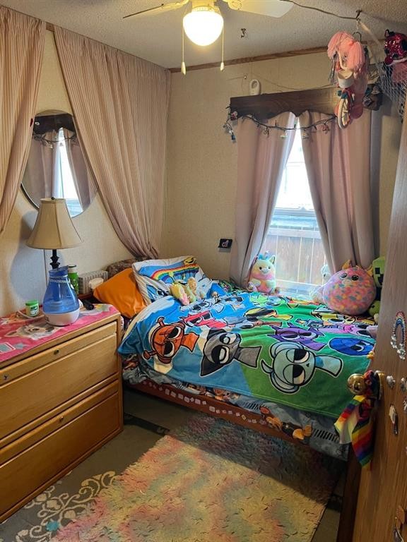 331 Gleichen Street, Gleichen, AB - Indoor Photo Showing Bedroom