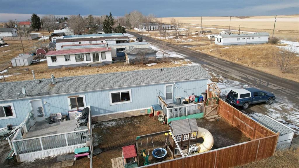 331 Gleichen Street, Gleichen, AB - Outdoor