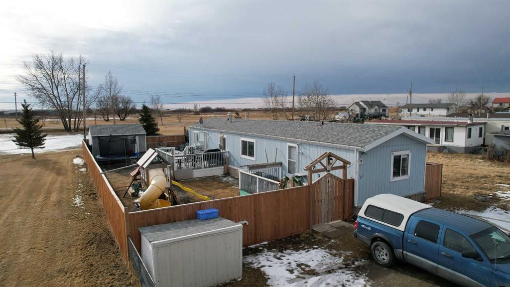 331 Gleichen Street, Gleichen, AB - Outdoor