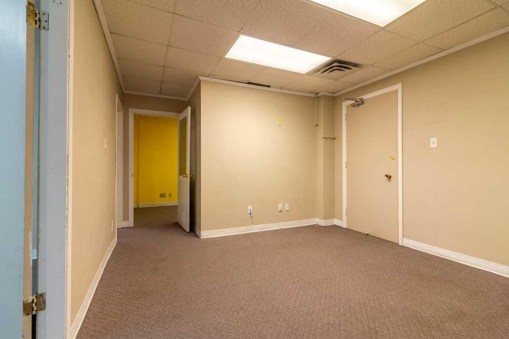 505 7 Street South, Lethbridge, AB