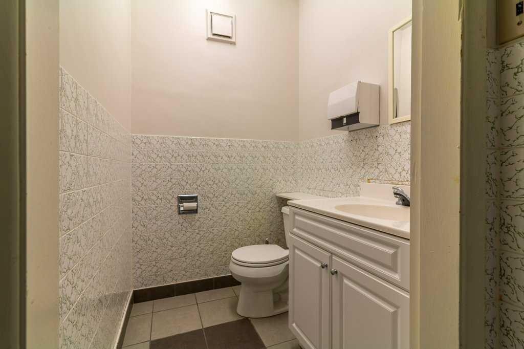 505 7 Street South, Lethbridge, AB