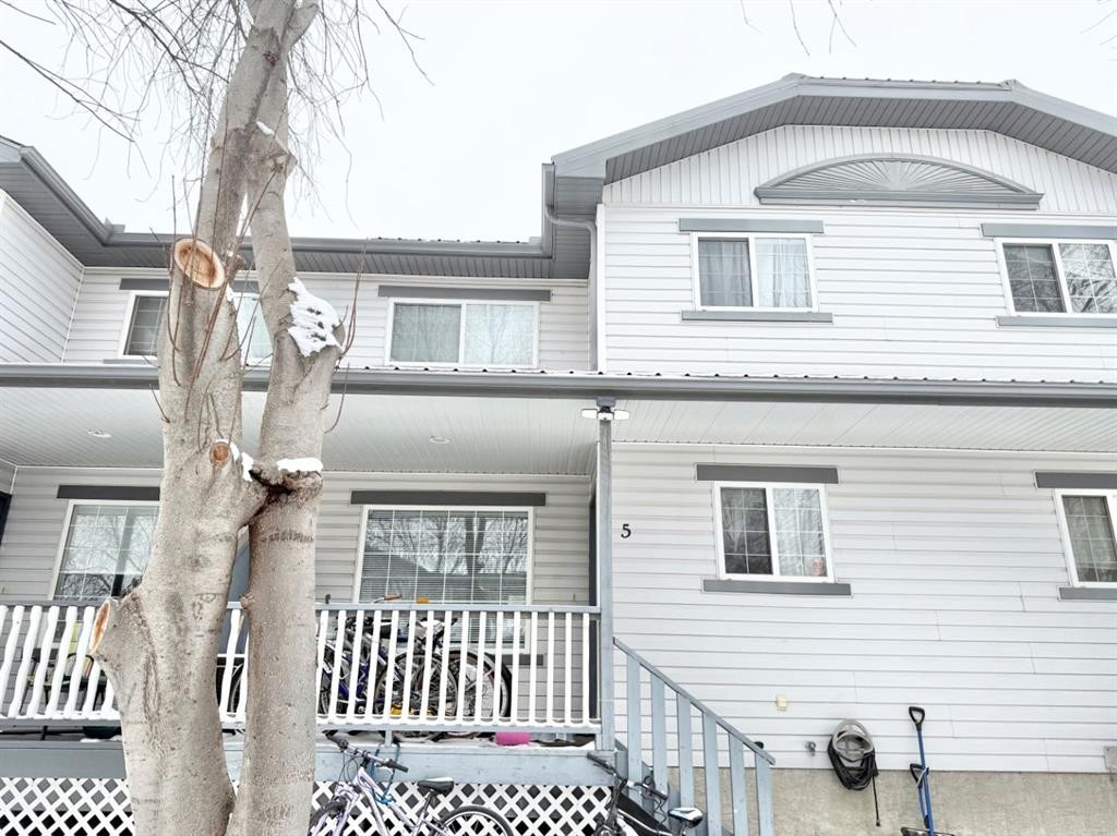 5 Garrow Crescent East, Brooks, AB - Outdoor