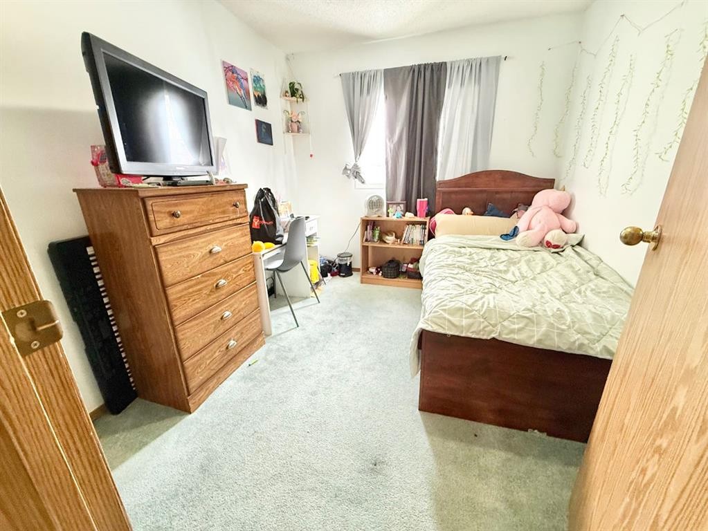 5 Garrow Crescent East, Brooks, AB - Indoor Photo Showing Bedroom
