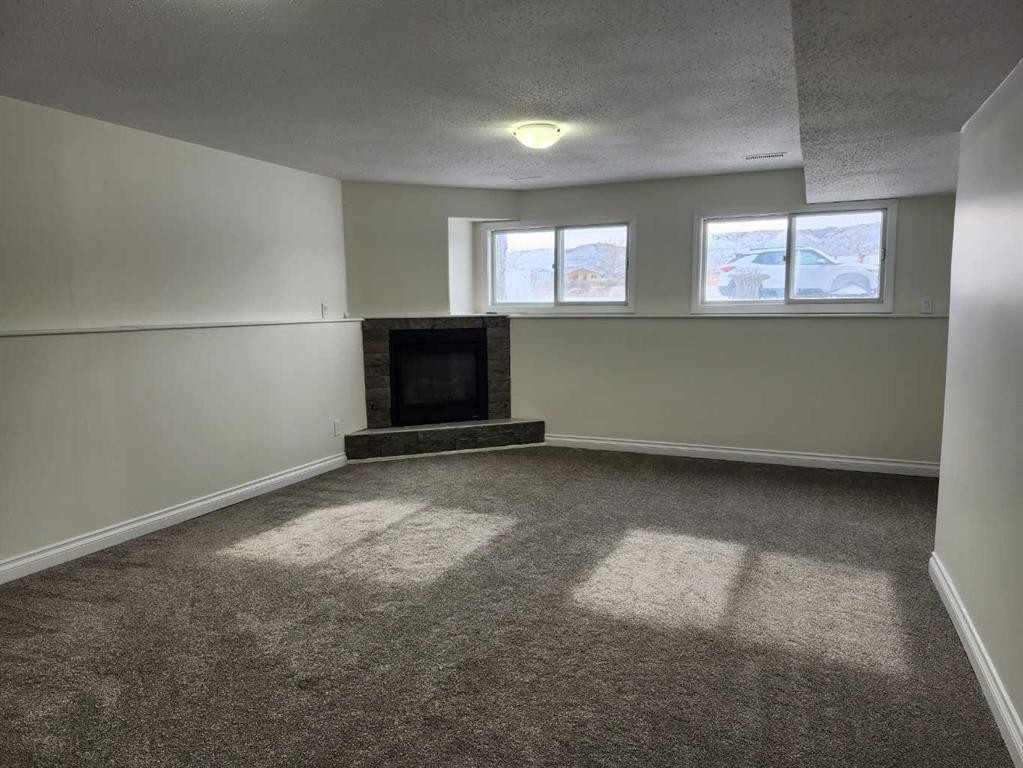 1318 Newcastle Trail, Drumheller, AB - Indoor